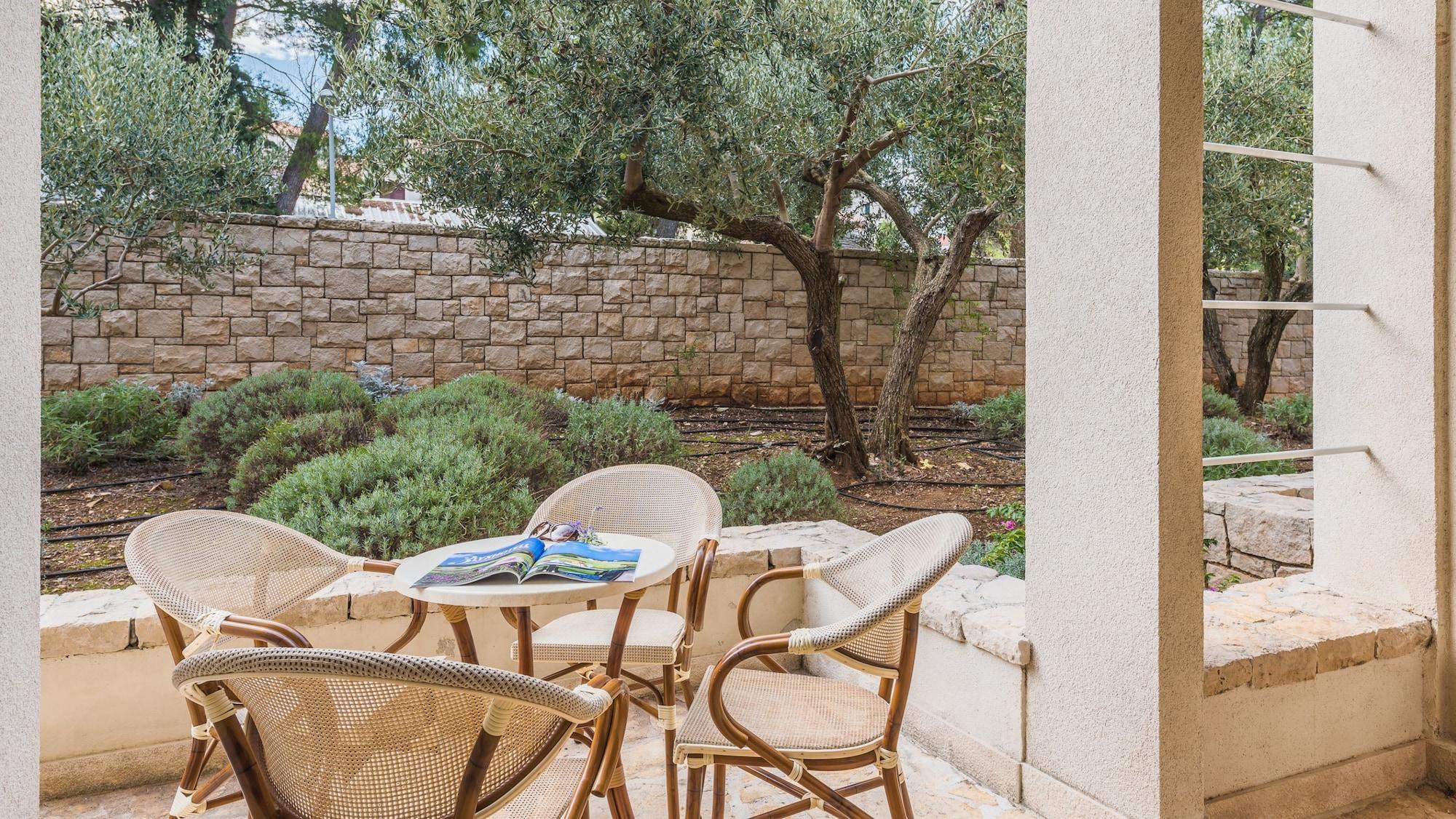 Aminess Vival Velaris Resort Supetar Dış mekan fotoğraf