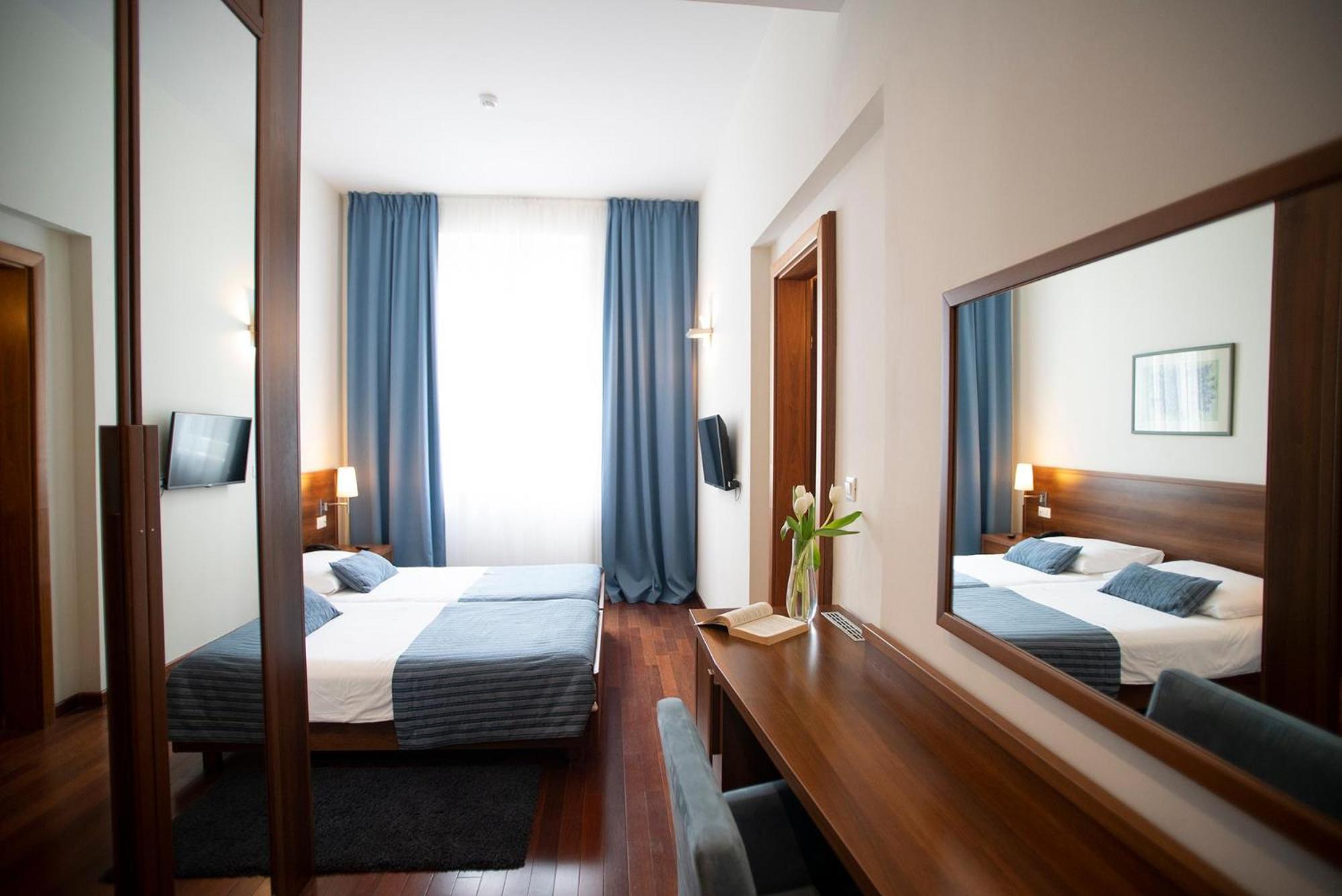 Aminess Vival Velaris Resort Supetar Dış mekan fotoğraf