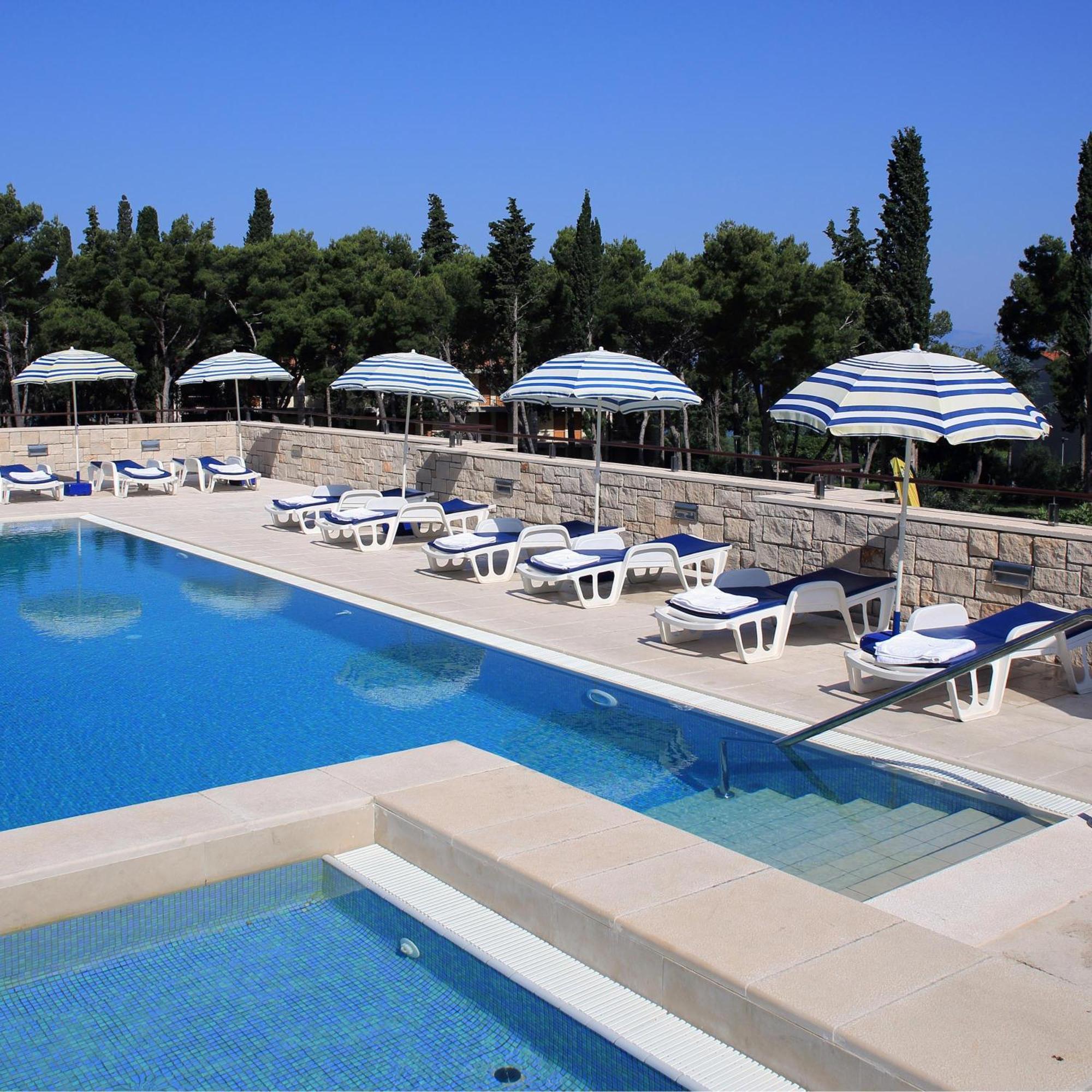 Aminess Vival Velaris Resort Supetar Dış mekan fotoğraf
