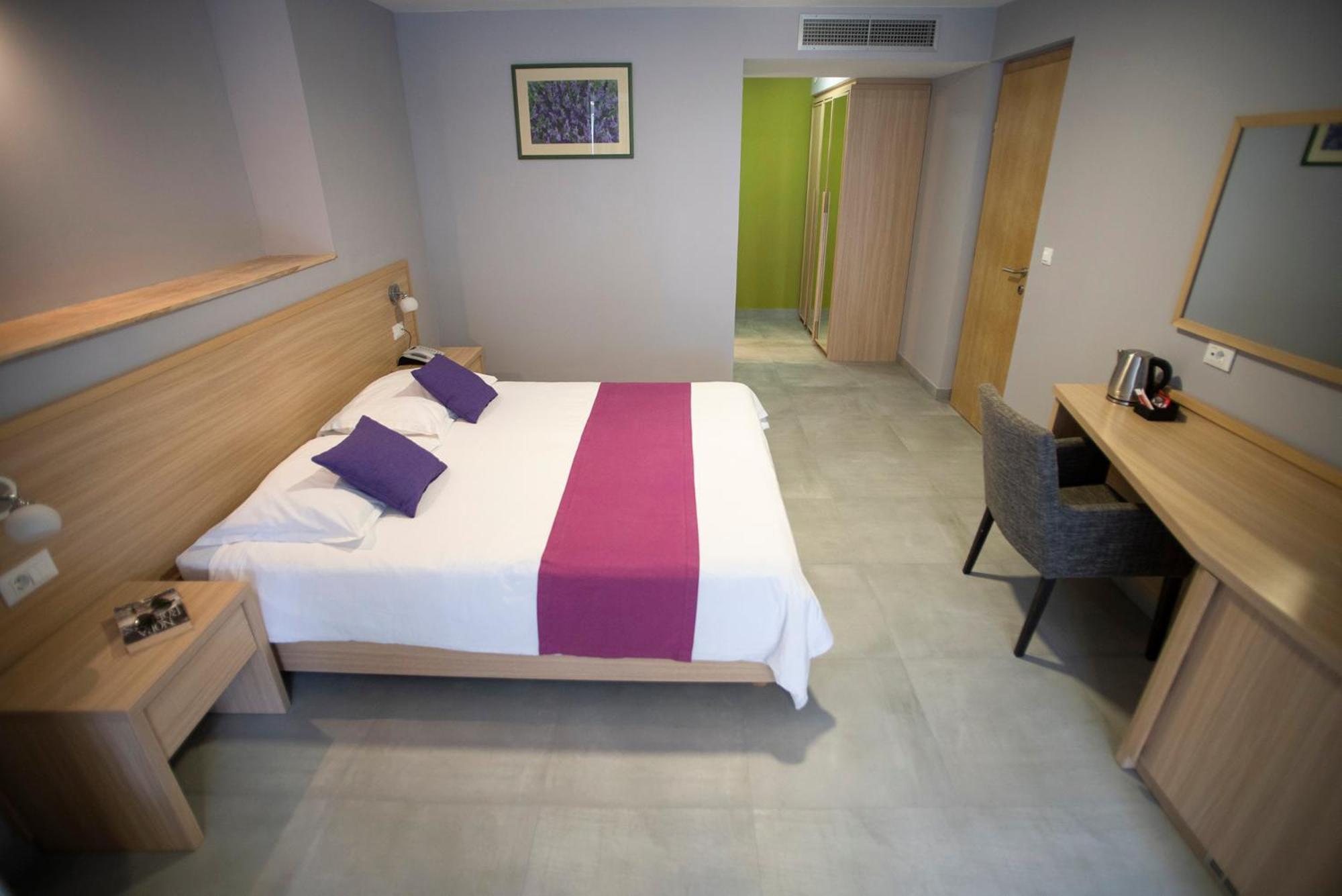 Aminess Vival Velaris Resort Supetar Oda fotoğraf