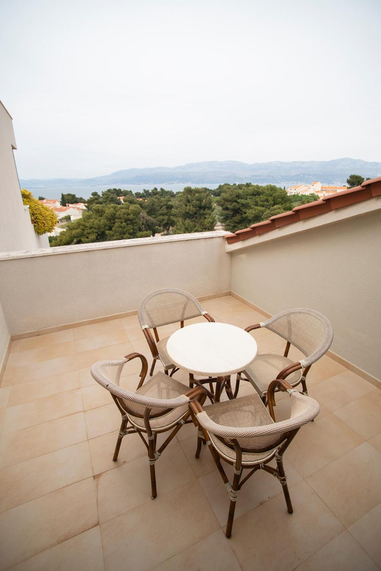 Aminess Vival Velaris Resort Supetar Oda fotoğraf
