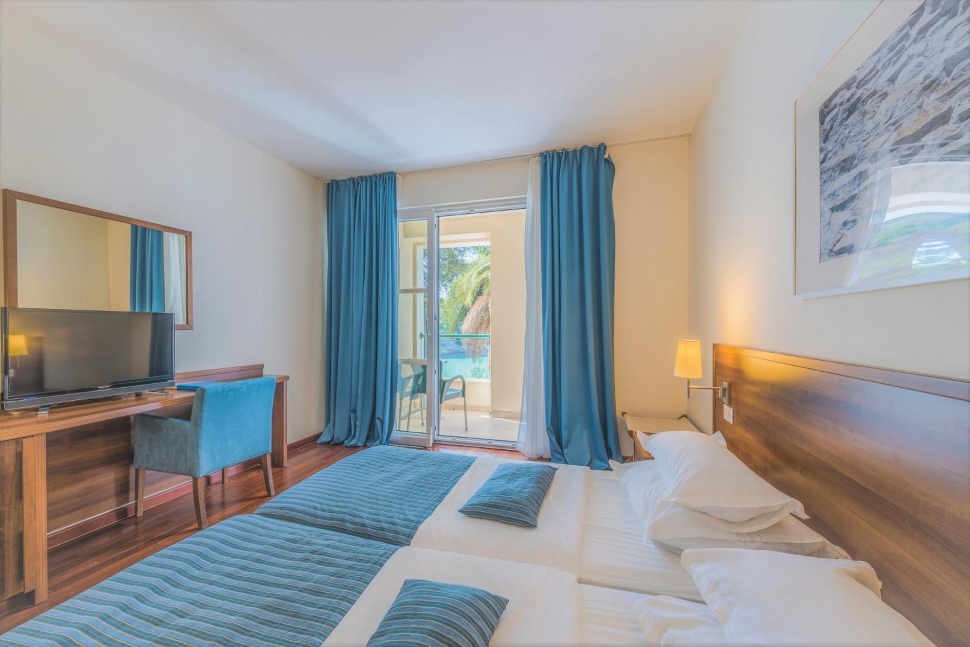 Aminess Vival Velaris Resort Supetar Dış mekan fotoğraf