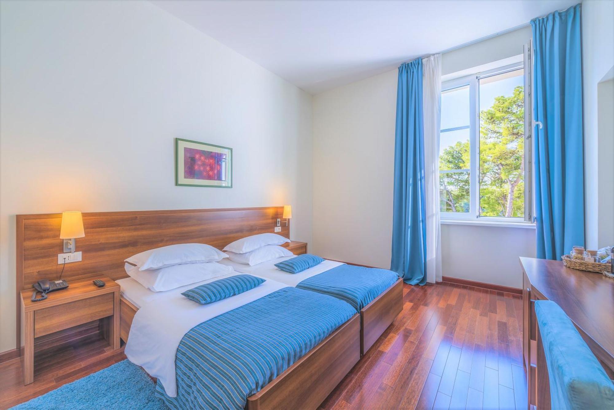 Aminess Vival Velaris Resort Supetar Oda fotoğraf